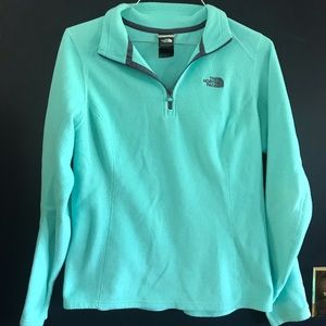 North face pullover medium